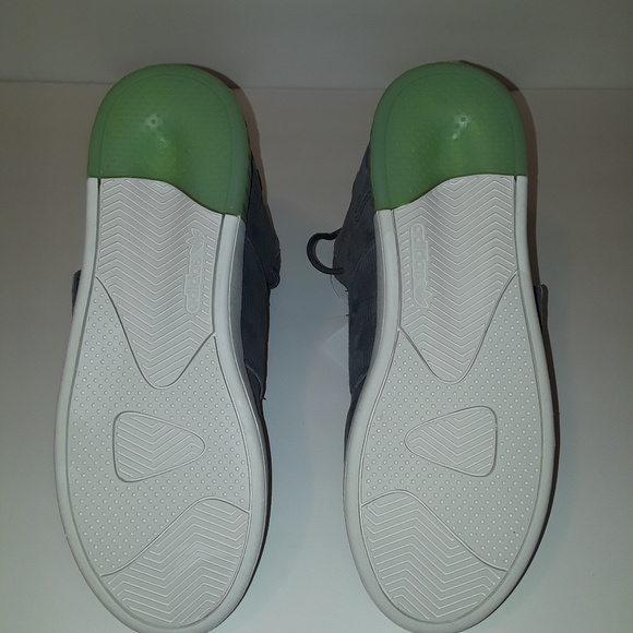 Adidas Invader With Strap Size 7.5 Casual Shoe New - Picture 3 of 7